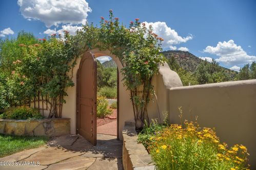 70 Las Ramblas, Sedona AZ 86351-9209 exterior