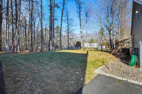 214 Chases Grove Rd, Derry NH  03038-5836 exterior