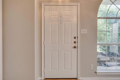 1913 Lee Dr, Denton TX  76209-4789 exterior