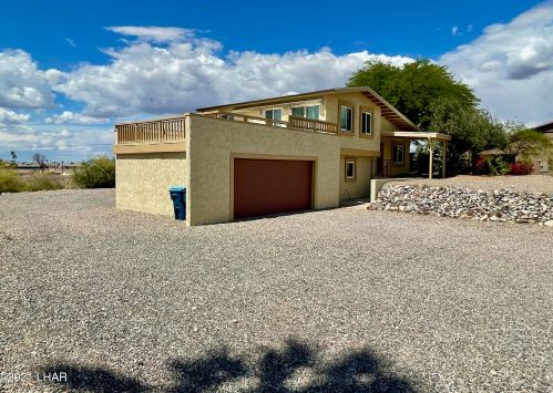 341 Coral Dr, Lake Havasu City, AZ 86403-4781