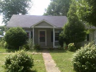 322 Portland Blvd, Portland, TN 37148-1242