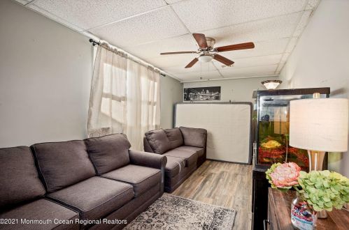 323 Lk Shr Dr, Bricktown NJ 08723-6013 exterior