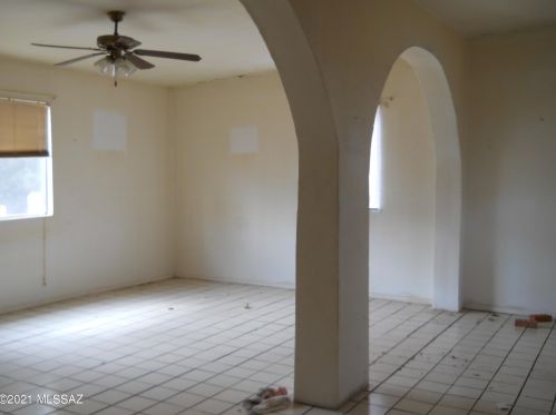 1013 Mesa Ave, Willcox, AZ 85643-1113