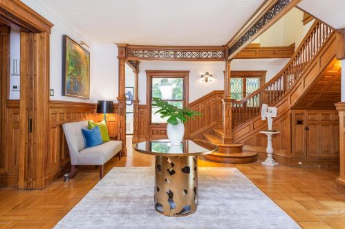 29 Glen Avon Dr, Riverside CT  06878-2031 exterior