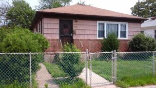 13735 218th St, Jamaica, NY 11413-2240