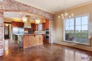 1501 Berwick Bnd, Zachary LA  70791-5445 exterior