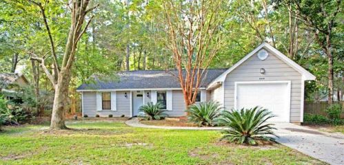 8608 Oak Frst Trl, Tallahassee FL  32312-5038 exterior