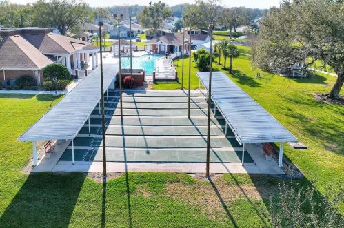 4826 Colonnades Cir, Lakeland FL  33811-1526 exterior