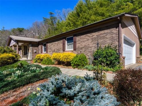 471 Windsor Rd, Asheville NC  28804-1524 exterior