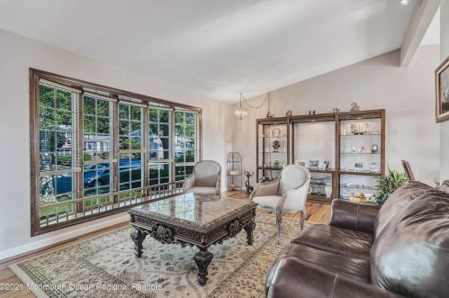 52 Margaret St, Old Bridge NJ  08857-2559 exterior