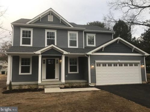 204 10th St, West Deptford, NJ 08086-0013