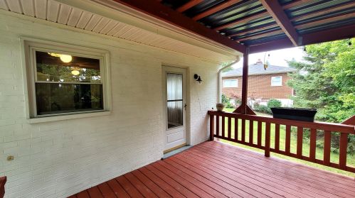 7713 Hollywood Dr, Florence KY  41042-2303 exterior