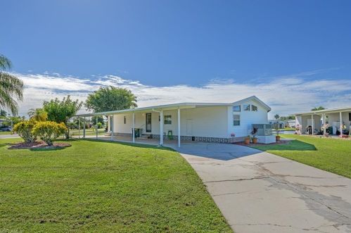 26 Lake Diane Dr, Naples, FL 34114-3962