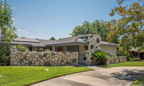 1230 Palm Ave, Upland, CA 91786-3136