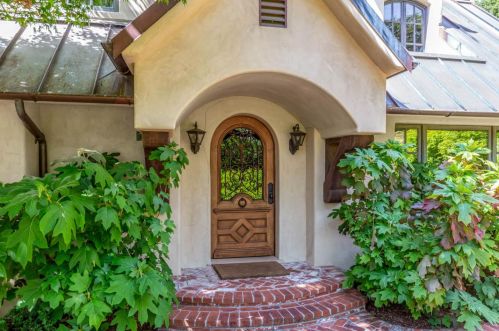 3660 Tripp Rd, Redwood City, CA 94062-3661