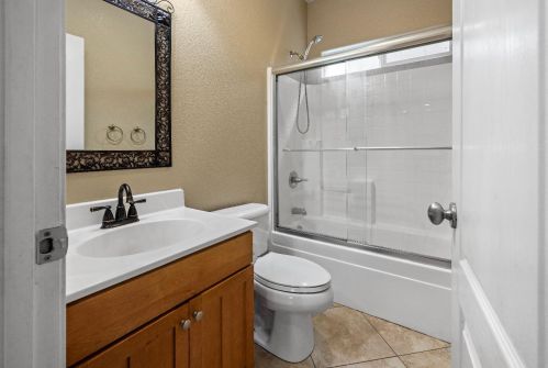 576 Bramblewood Ave, Lathrop CA 95330-9370 exterior