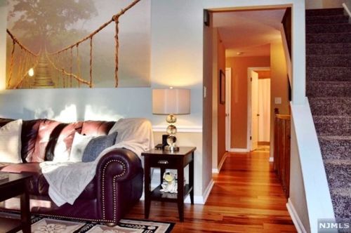 3202 Stowe Ln, Mahwah NJ  07430-2300 exterior