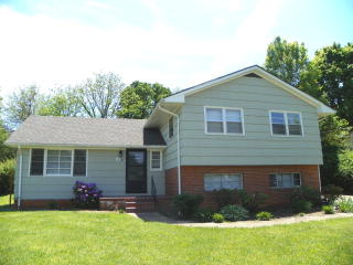 208 Bristol St, Morganton, NC 28655-3119
