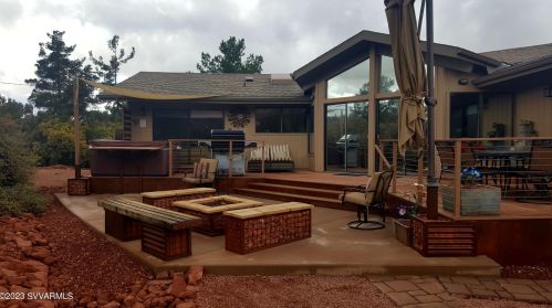 40 Pinon Dr, Sedona AZ 86336-5047 exterior