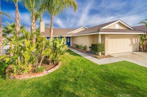 27990 Palmetto Ridge Dr, Santa Clarita, CA 91354-1315