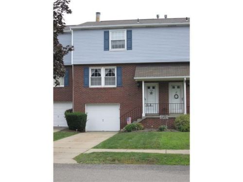 320 Parkridge Ln, Moon Twp, PA 15108-2868