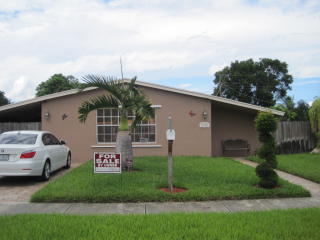 7397 Arthur St, Hollywood, FL 33024-5417