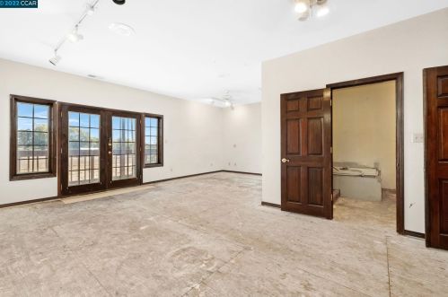 1900 Tule Ln, Oakley CA  94561-5088 exterior