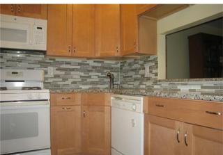 108 Applegate Ln, East Brunswick NJ  08816-5010 exterior