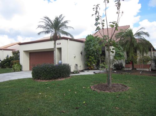5646 Kiowa Cir, Boynton Beach FL  33437-1901 exterior