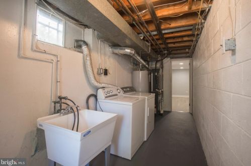 1730 Hills Dr, Norristown PA  19401-5702 exterior