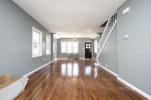 116-32 142nd St, Jamaica, NY 11436-5218