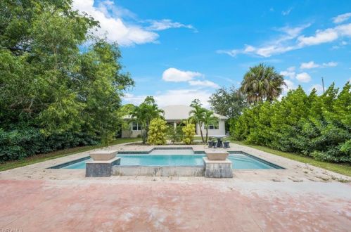 3120 68 St, Naples FL 34105-7225 exterior