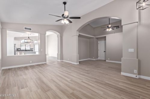 1722 Gilmore Cir, Mesa AZ 85206-3855 exterior