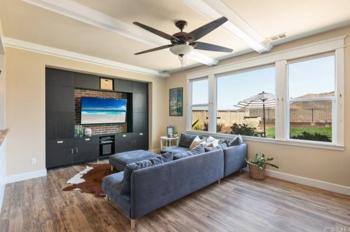 34200 Nandina Ct, Lake Elsinore CA  92532-2954 exterior