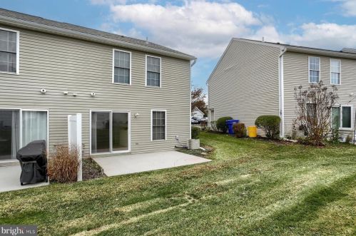652 Mallard Dr, Etters PA  17319-8847 exterior