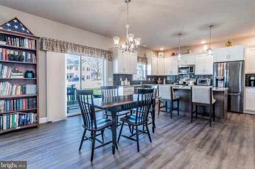 112 White Deer Way, Carlisle PA  17013-7600 exterior