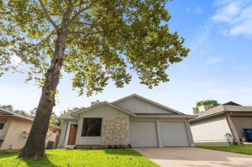 12811 Covington Trl, Austin TX  78727-7071 exterior