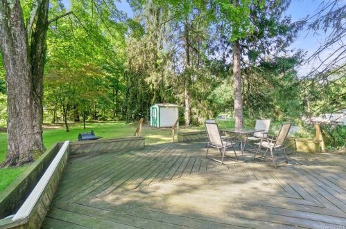 24 Peekskill Hollow Rd, Tompkins Corners NY  10579-3213 exterior