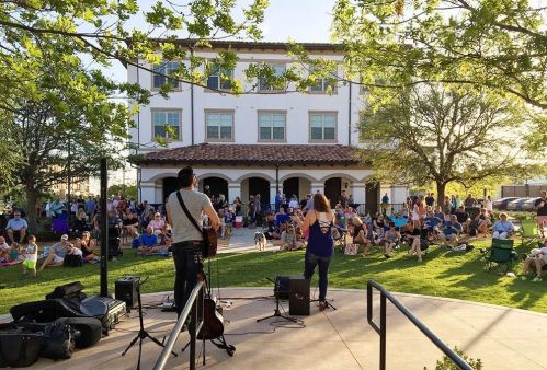 354 Northwood Dr, Lewisville TX  75022 exterior