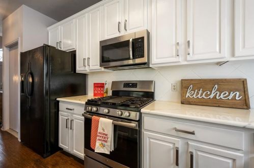 3013 Fleet Dr, Austin TX 78748-2963 exterior