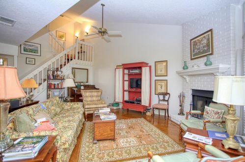 227 Quayside Cir, Maitland, FL 32751-5783