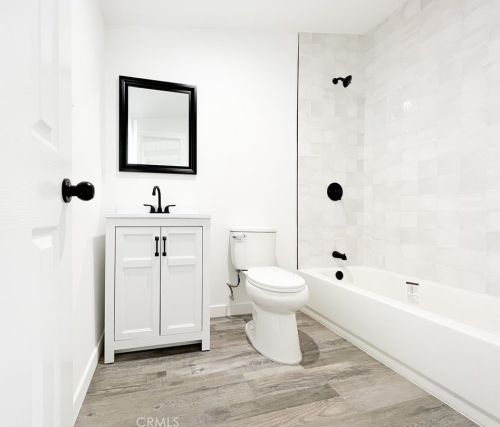 1110 Poplar St, Compton CA  90220-1643 exterior