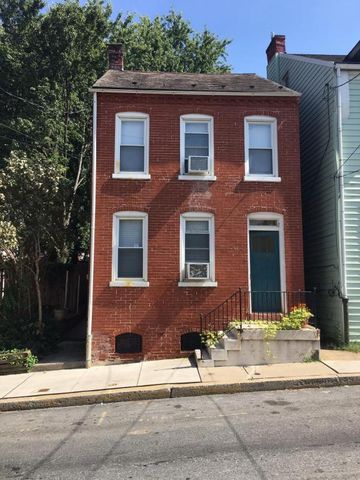 648 Poplar St, Lancaster PA  17603-5535 exterior