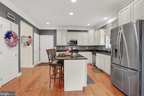 385 Thoroughbred Dr, York Haven PA  exterior