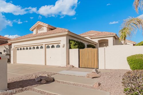 26425 Moonshadow Dr, Chandler, AZ 85248-9219