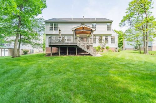 815 Spencer Grove Ct, Glenshaw, PA 15116-2375