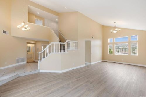 5166 Via Malaguena, Oceanside CA  92057-2636 exterior