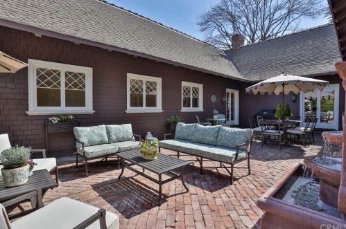 1135 Center St, Redlands CA  92373-6737 exterior