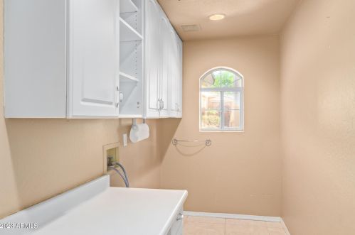 5821 Cielo Grande, Glendale AZ 85310-3511 exterior