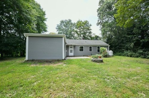 114 Broadview Rd, Cheshire, CT 06410-4204